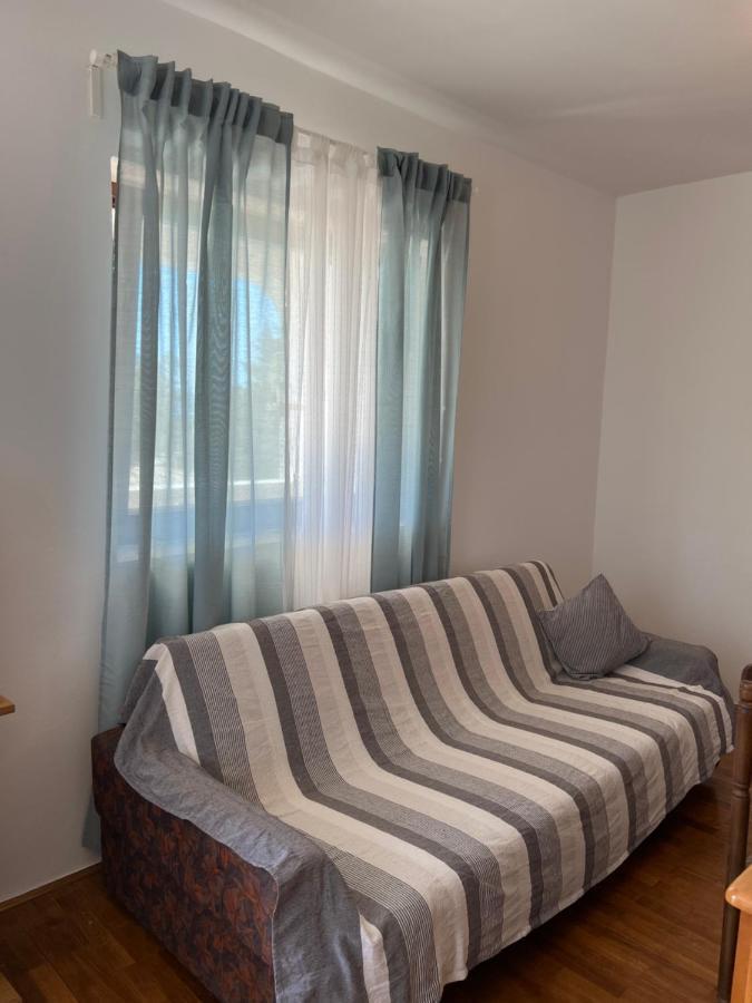 Apartments Antolkovic Ugljan Exterior photo